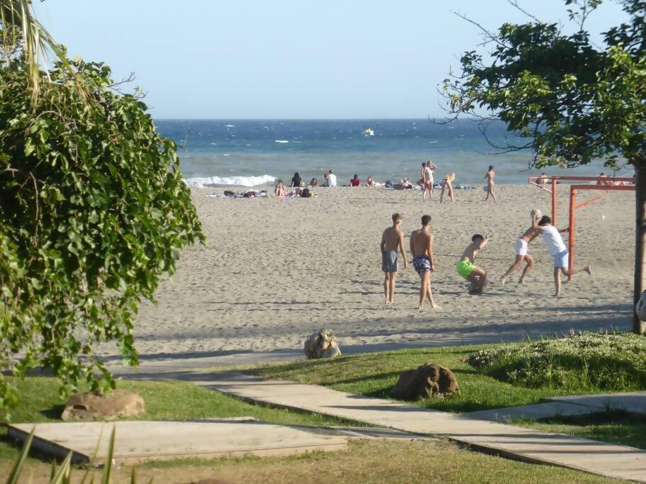 Estudio Miramarprimera Linea Playa Amazing Views 贝纳尔马德纳 外观 照片